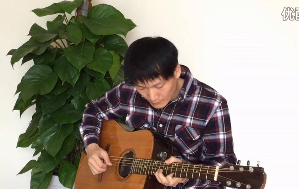 那英《默》吉他指弹独奏视频_琴歌指弹